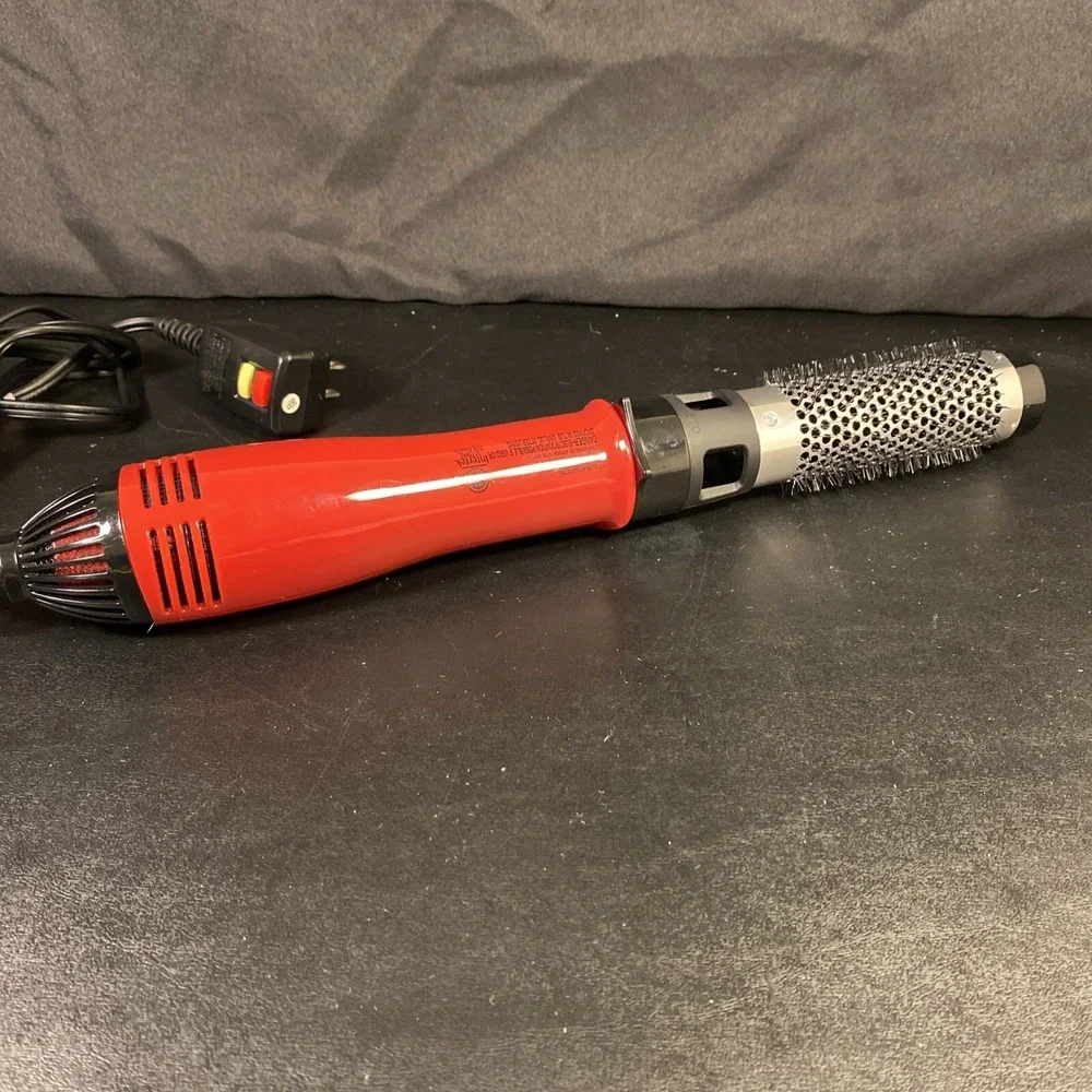 Revlon Hot Air Brush RV440RED Kit for Styling Hairstyling Bristles